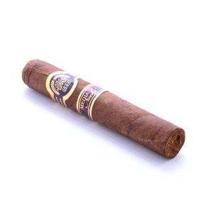 H. Upmann Media Noche Robusto